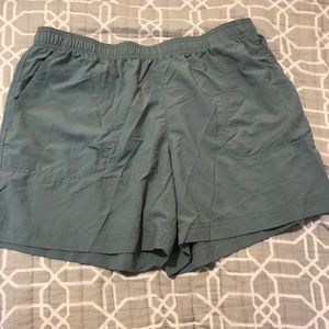 Women’s Columbia shorts